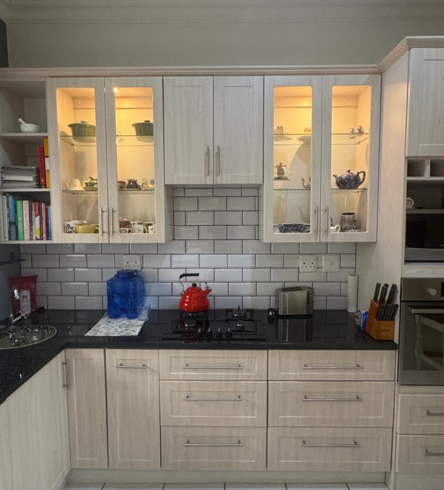 2 Bedroom Property for Sale in Mossel Bay Central Western Cape